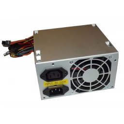 Fuente ATX Xtreme 600w 24+4 pin - conector SATA